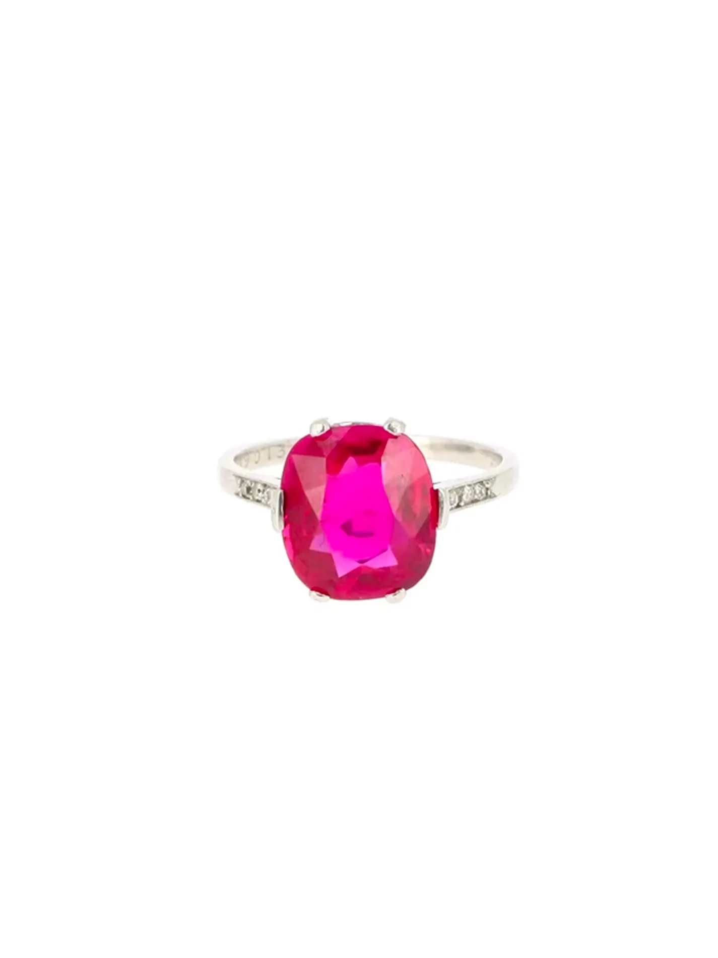 Bague en platine sertie d'un rubis birman non chauffé de 3,96 carats